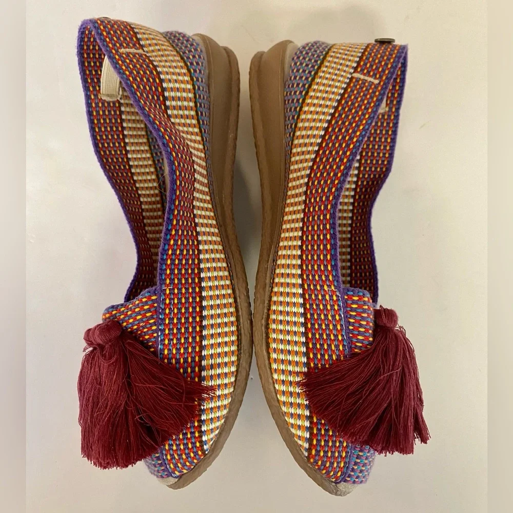 Boho PIA•MIA-handmade burgundy espadrilles with beautiful tassel front.Size 7.5